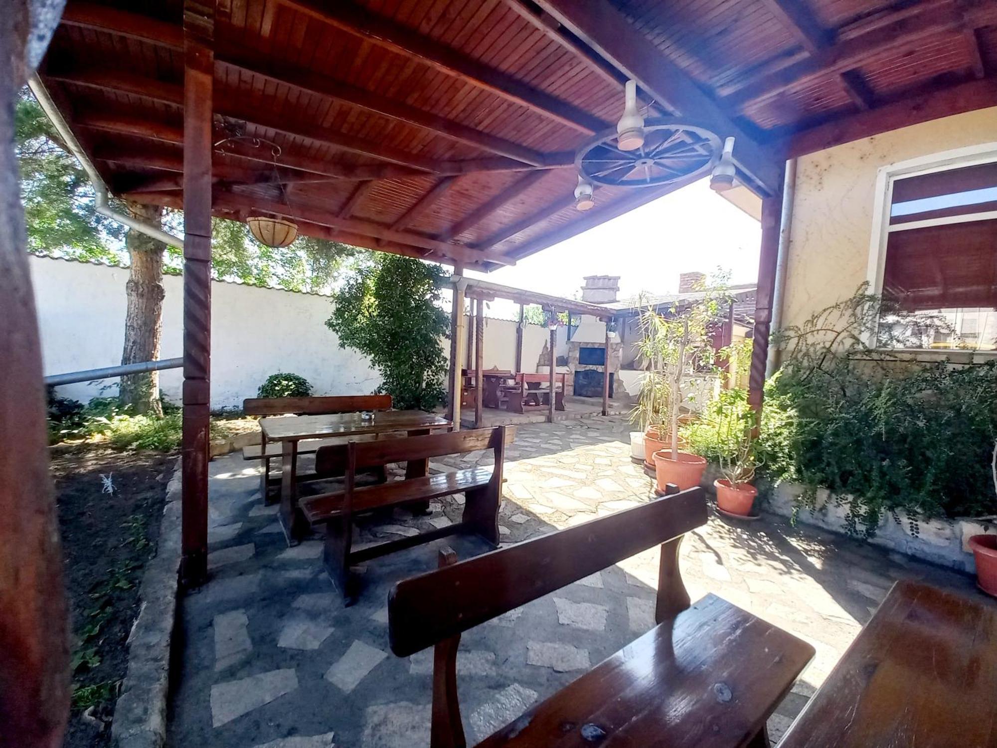Hotel Kibor Gulubovo  ภายนอก รูปภาพ
