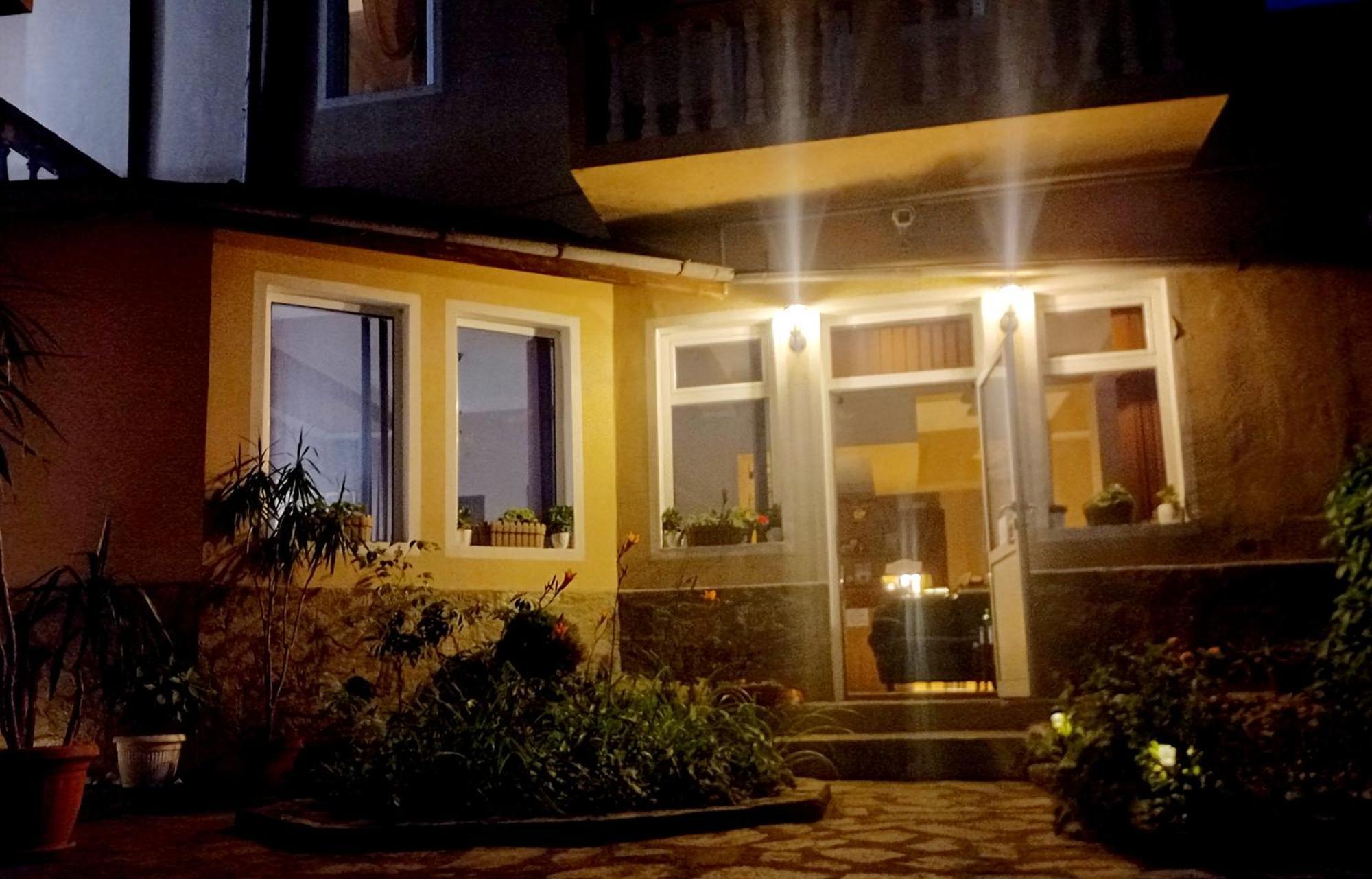 Hotel Kibor Gulubovo  ภายนอก รูปภาพ