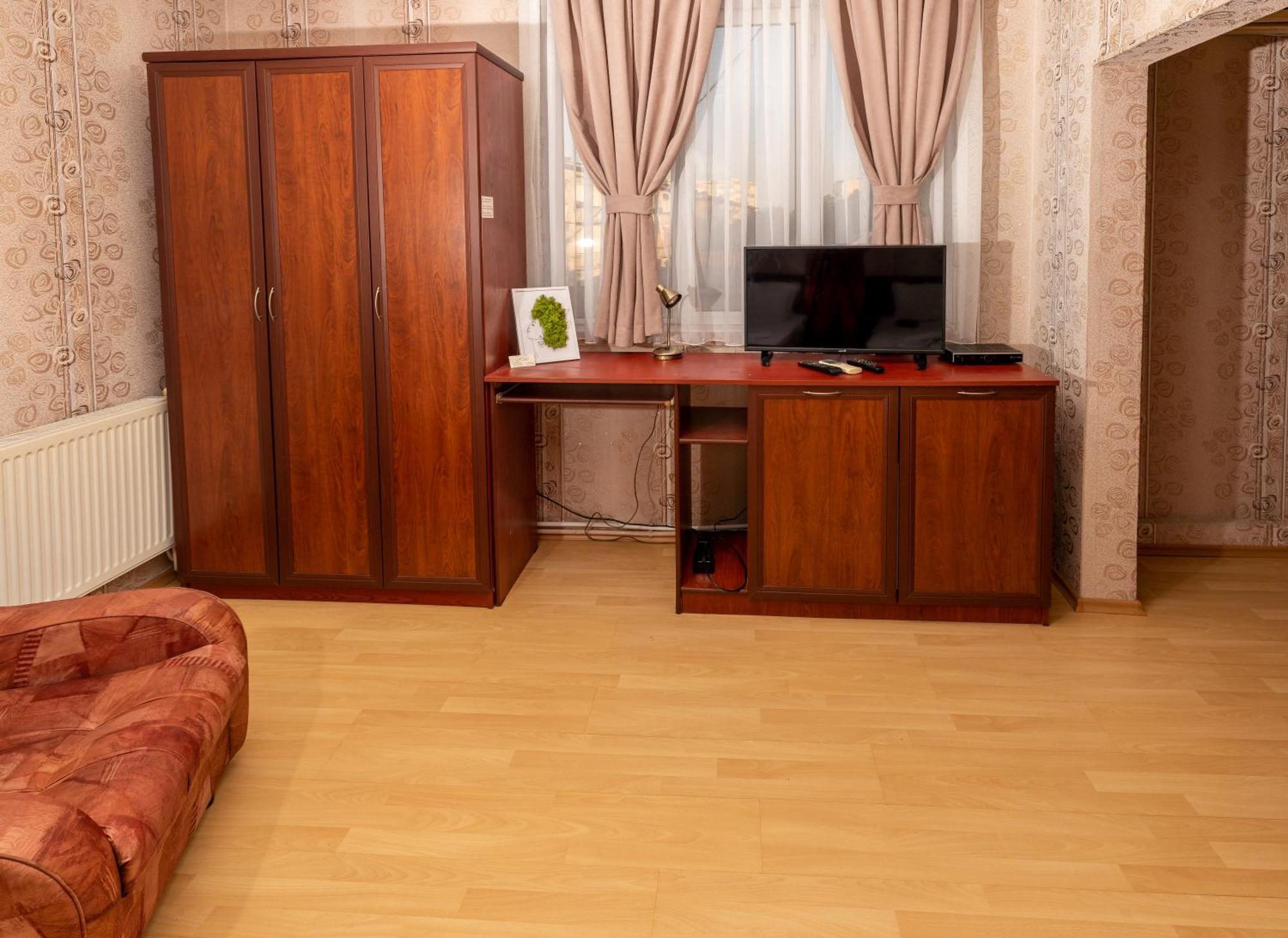 Hotel Kibor Gulubovo  ภายนอก รูปภาพ