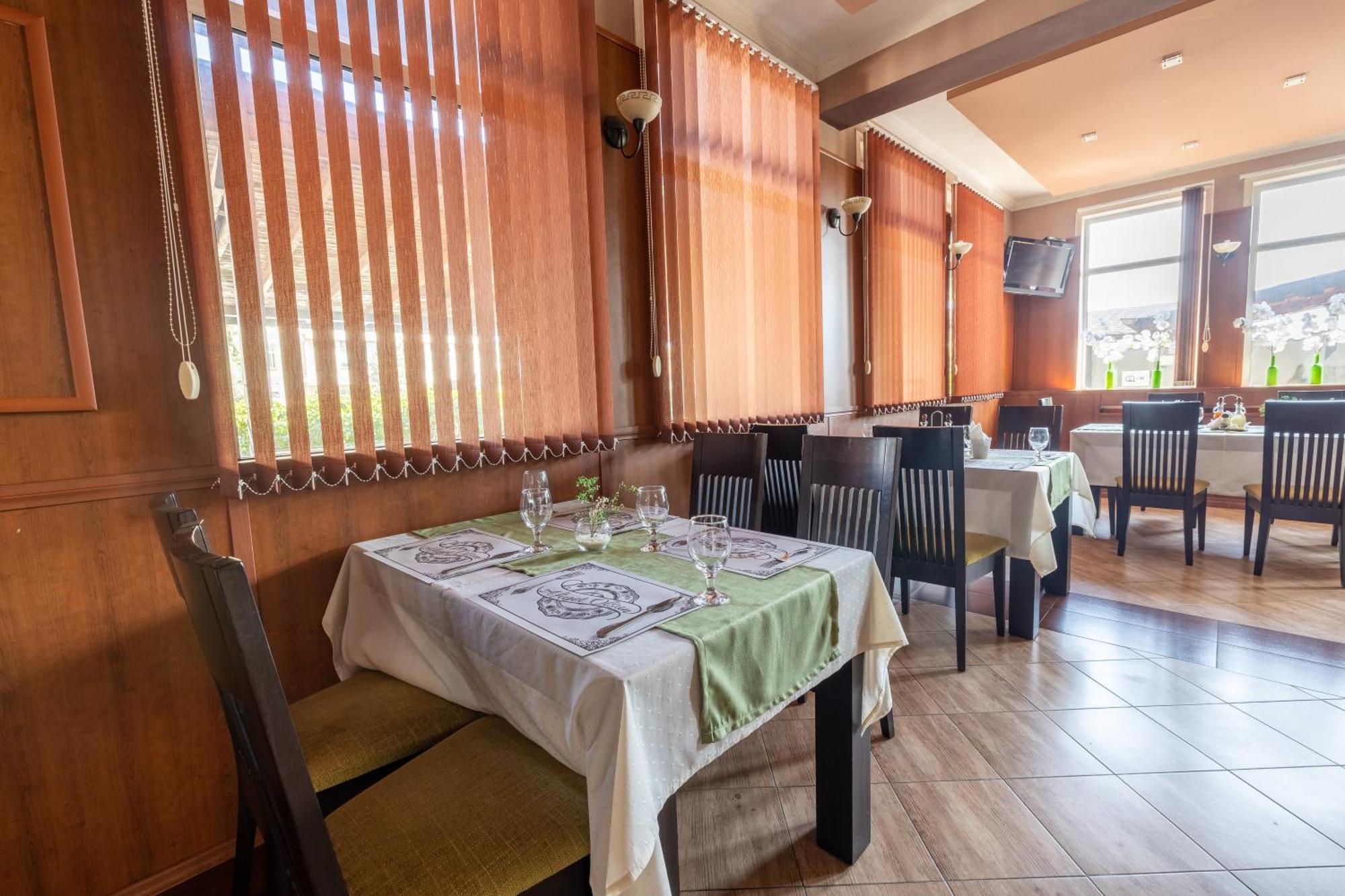 Hotel Kibor Gulubovo  ภายนอก รูปภาพ