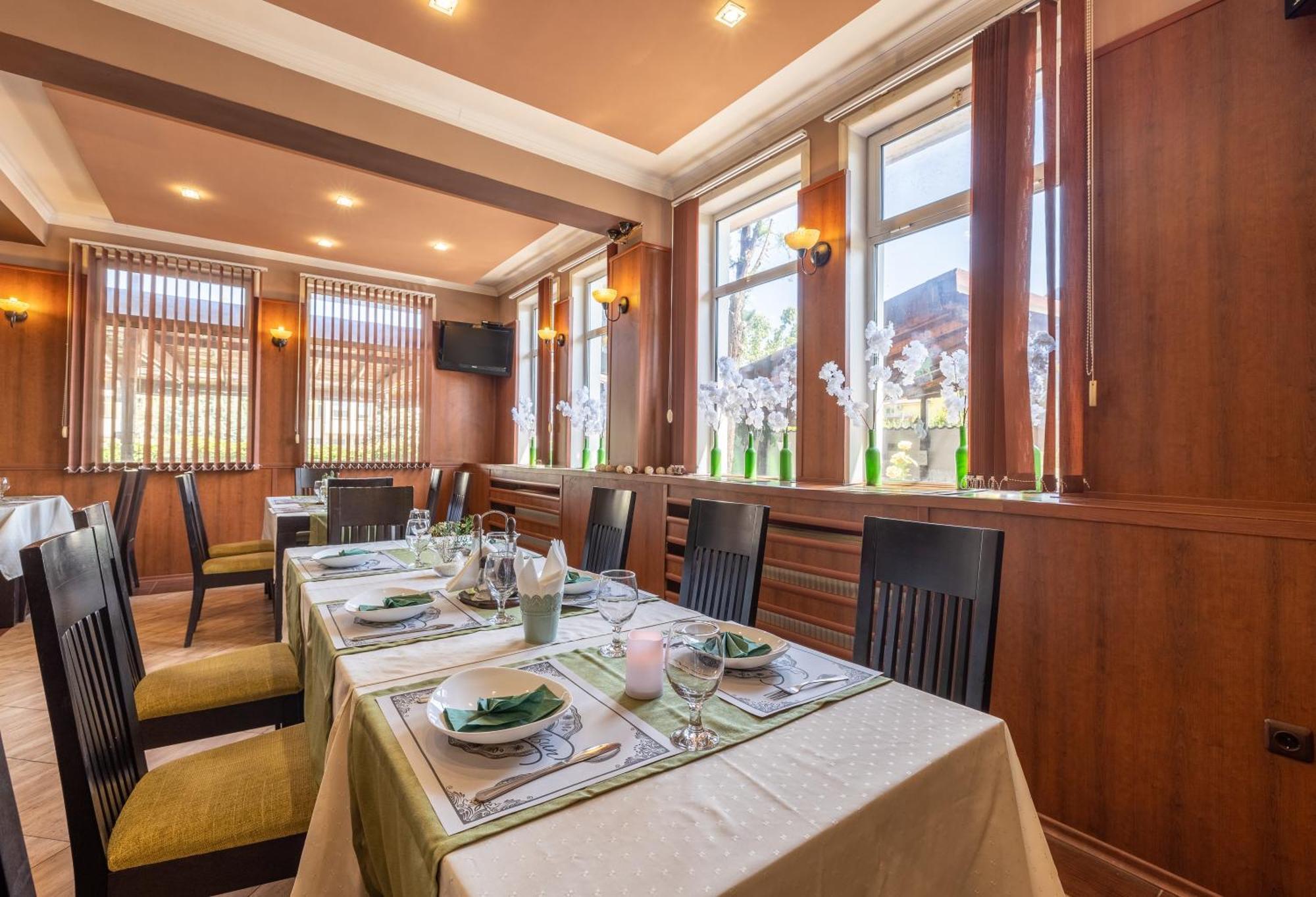 Hotel Kibor Gulubovo  ภายนอก รูปภาพ