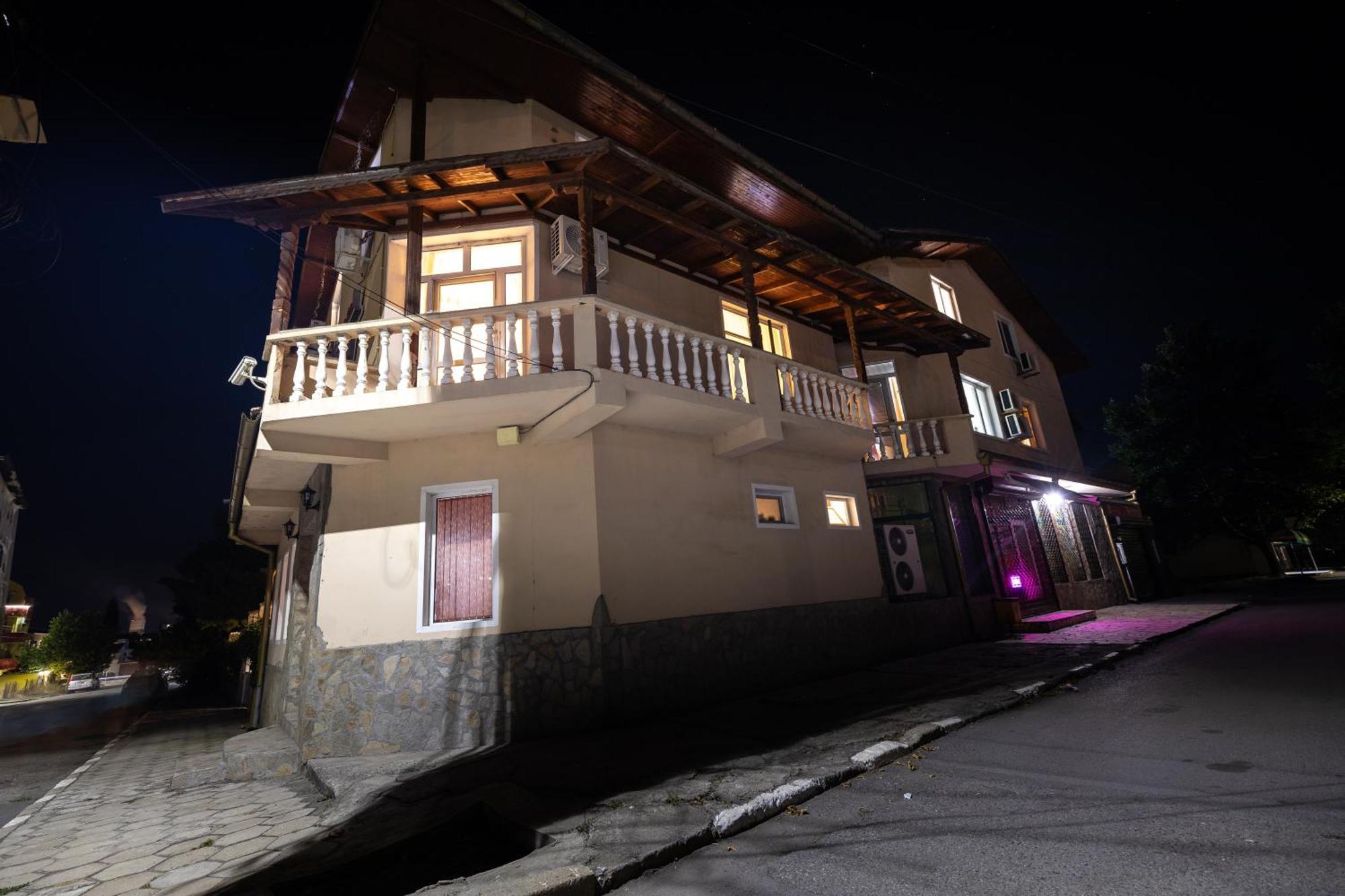 Hotel Kibor Gulubovo  ภายนอก รูปภาพ