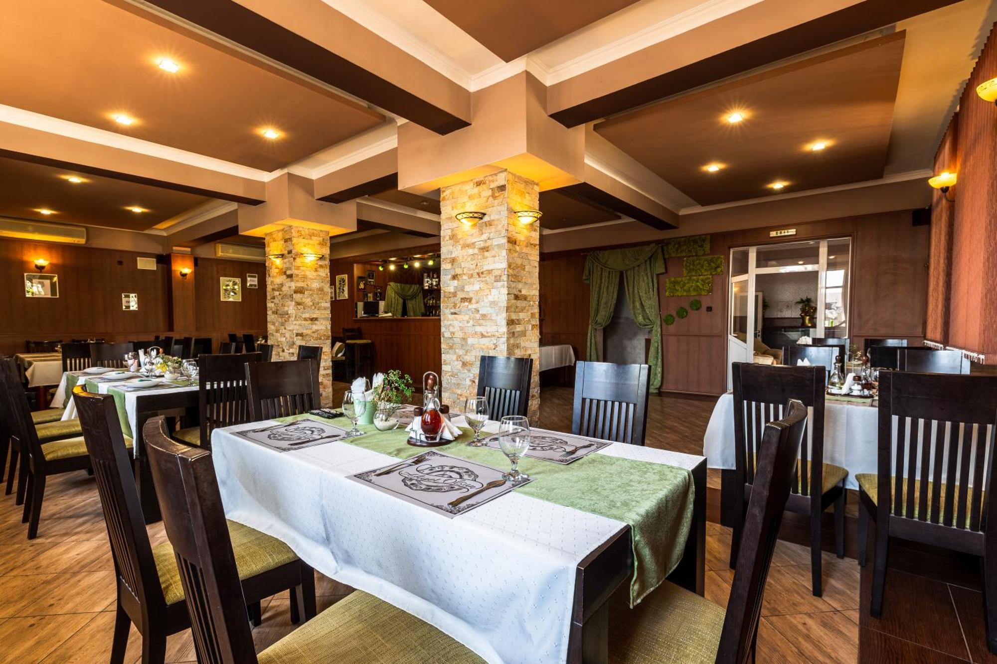 Hotel Kibor Gulubovo  ภายนอก รูปภาพ
