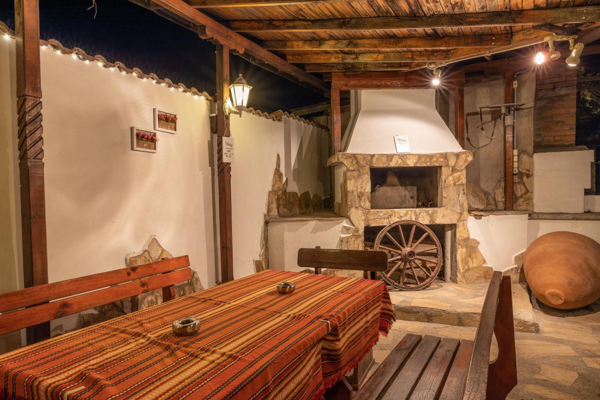 Hotel Kibor Gulubovo  ภายนอก รูปภาพ