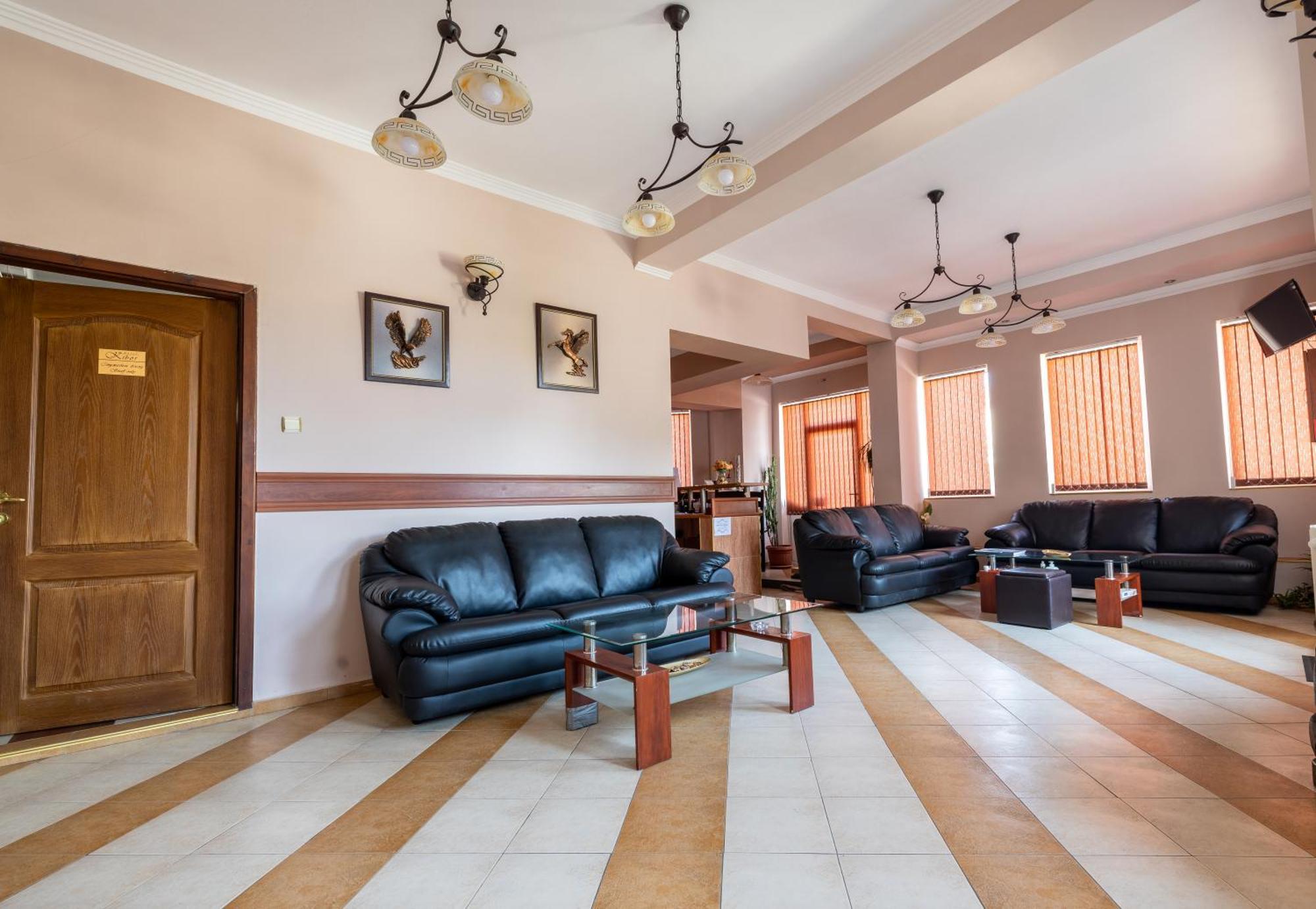Hotel Kibor Gulubovo  ภายนอก รูปภาพ