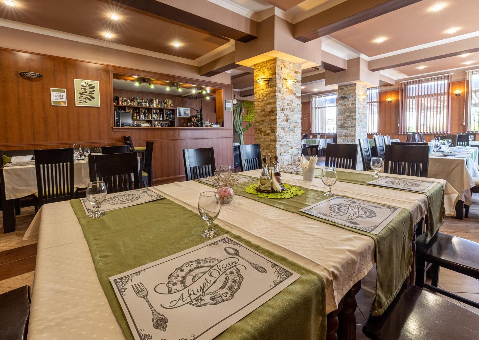 Hotel Kibor Gulubovo  ภายนอก รูปภาพ
